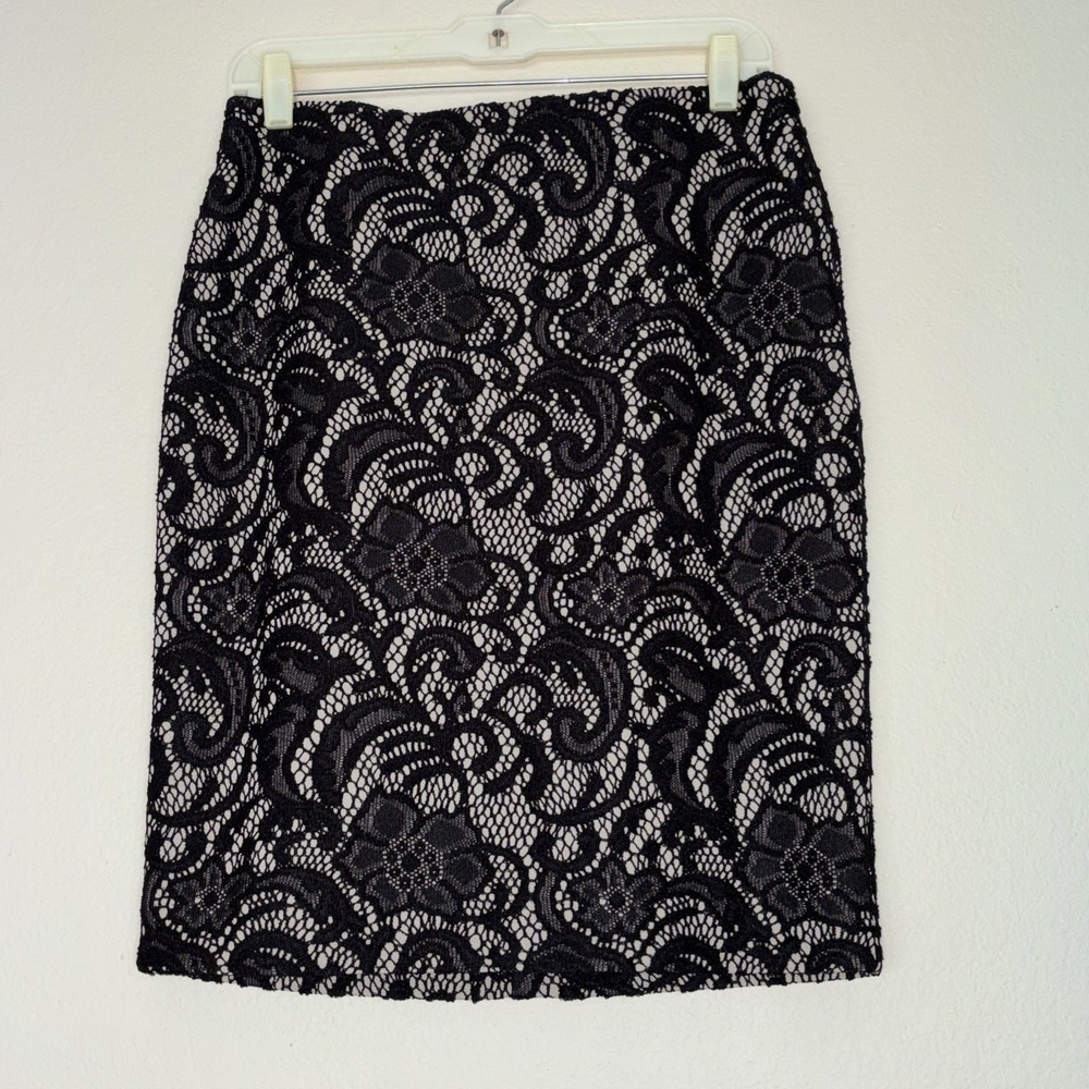 Ann Taylor Petite Black Lace Skirt Size 6P